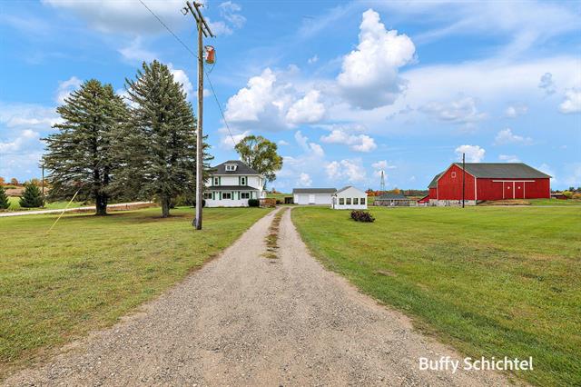 Builiding view one for 20017 7 Mile, Reed City, MI. 49677