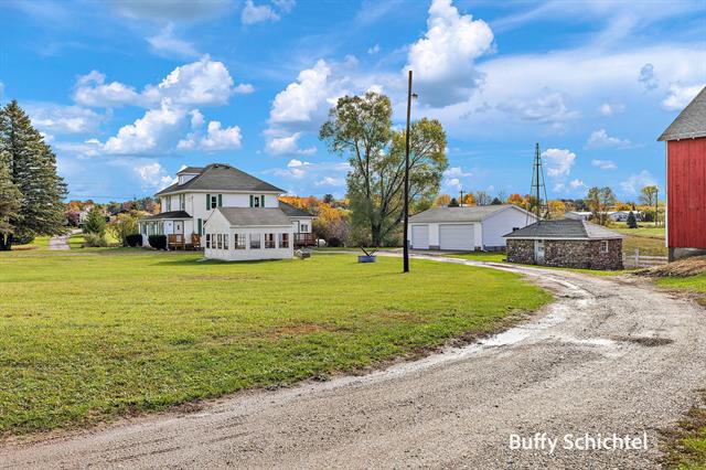 Builiding view six for 20017 7 Mile, Reed City, MI. 49677