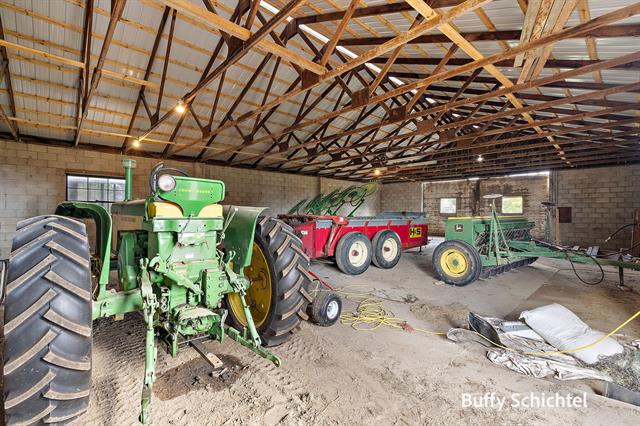 Builiding view sixty eight for 20017 7 Mile, Reed City, MI. 49677