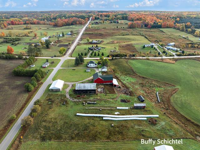 Builiding view sixty three for 20017 7 Mile, Reed City, MI. 49677