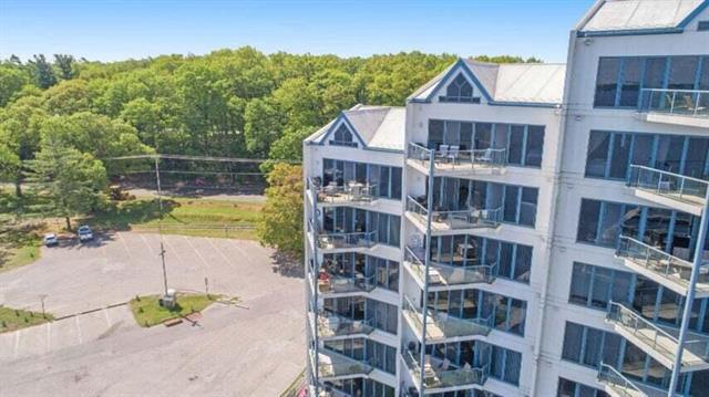 Builiding view forty one for 2964 Lakeshore, Muskegon, MI. 49441