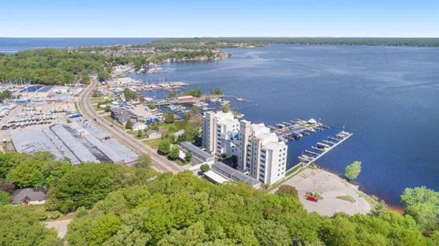 Builiding view thirty three for 2964 Lakeshore, Muskegon, MI. 49441