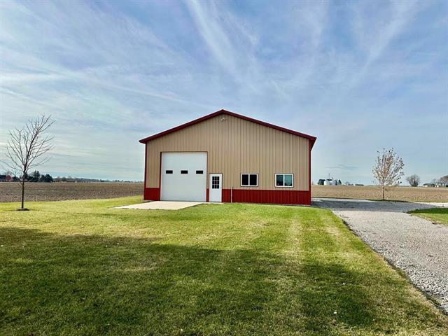 Builiding view ten for 5821 Dixon, Vassar, MI. 48768