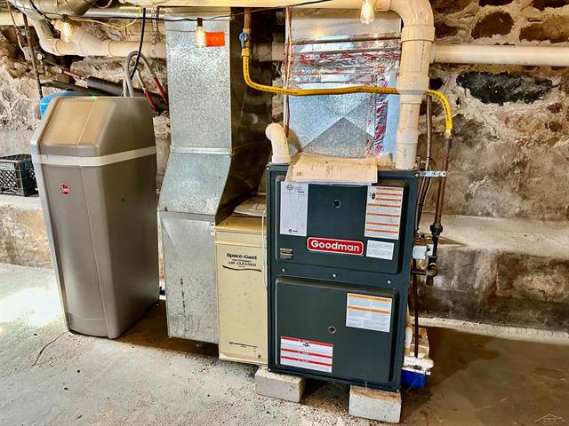 Builiding view thirty four for 5821 Dixon, Vassar, MI. 48768