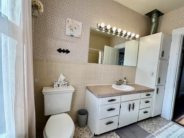 Builiding view twenty three for 5821 Dixon, Vassar, MI. 48768