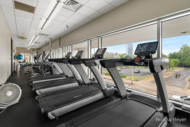 Builiding view fifty eight for 335 Bridge, Grand Rapids, MI. 49504