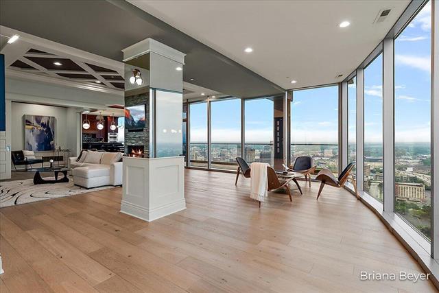 Builiding view sixteen for 335 Bridge, Grand Rapids, MI. 49504