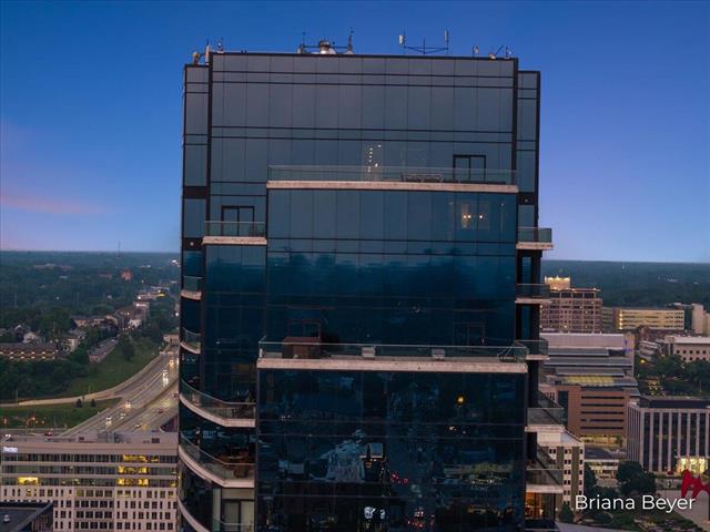 Builiding view sixty eight for 335 Bridge, Grand Rapids, MI. 49504