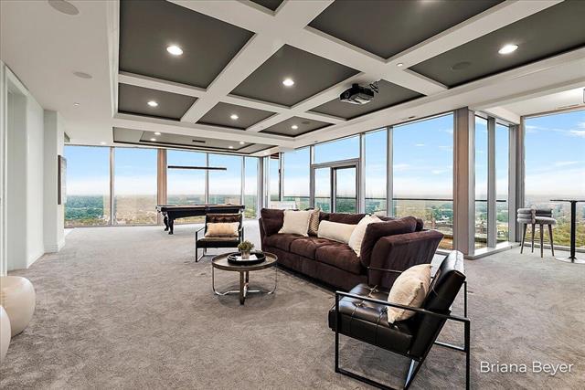 Builiding view thirty six for 335 Bridge, Grand Rapids, MI. 49504