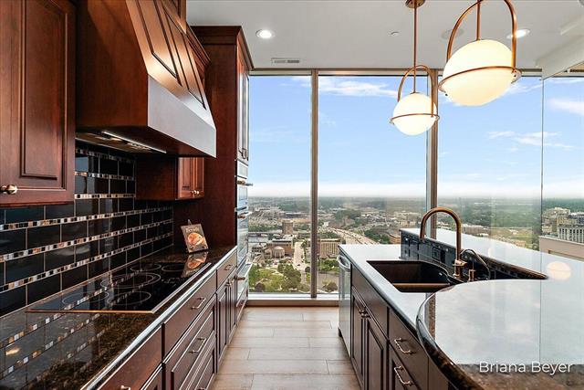 Builiding view twenty three for 335 Bridge, Grand Rapids, MI. 49504