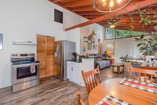 Builiding view four for 3165 Amelia, Flushing, MI. 48433