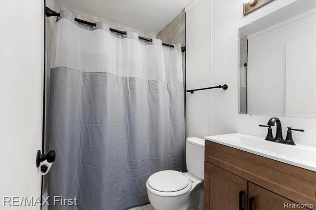 Builiding view eleven for 1602 Hoffman, Royal Oak, MI. 48067