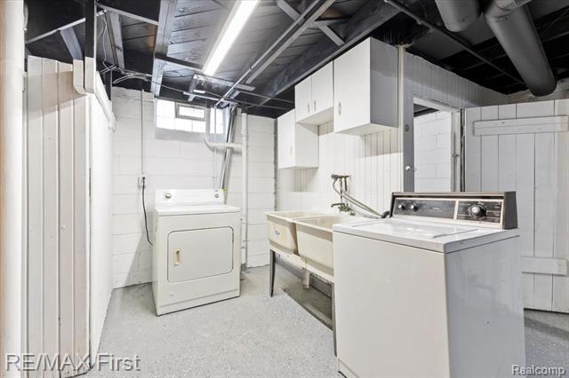 Builiding view thirteen for 1602 Hoffman, Royal Oak, MI. 48067