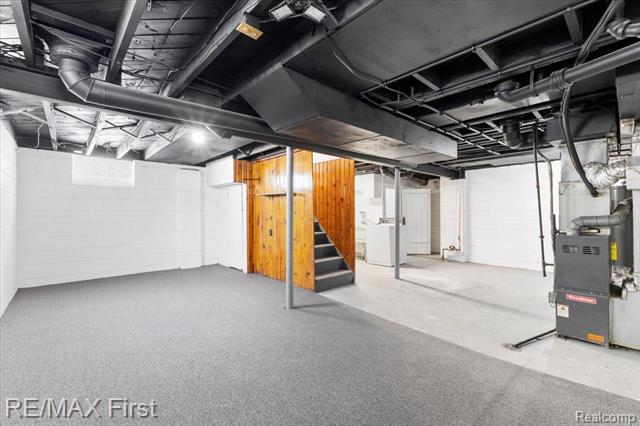 Builiding view twelve for 1602 Hoffman, Royal Oak, MI. 48067