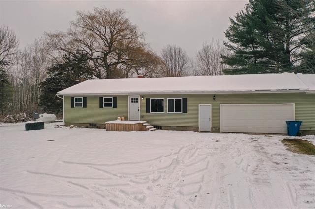 Builiding view sixteen for 4875 Sheridan, Millington, MI. 48746