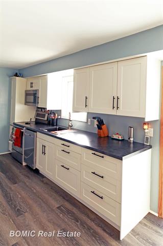 Builiding view three for 14185 Taylor, Millington, MI. 48746