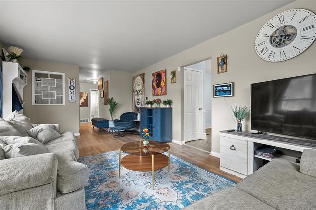 Builiding view four for 16 Charles E, Battle Creek, MI. 49015