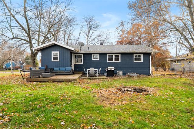 Builiding view twenty eight for 16 Charles E, Battle Creek, MI. 49015