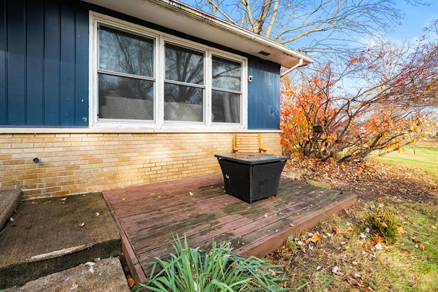 Builiding view twenty four for 16 Charles E, Battle Creek, MI. 49015