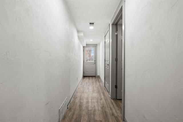 Builiding view twenty two for 16 Charles E, Battle Creek, MI. 49015