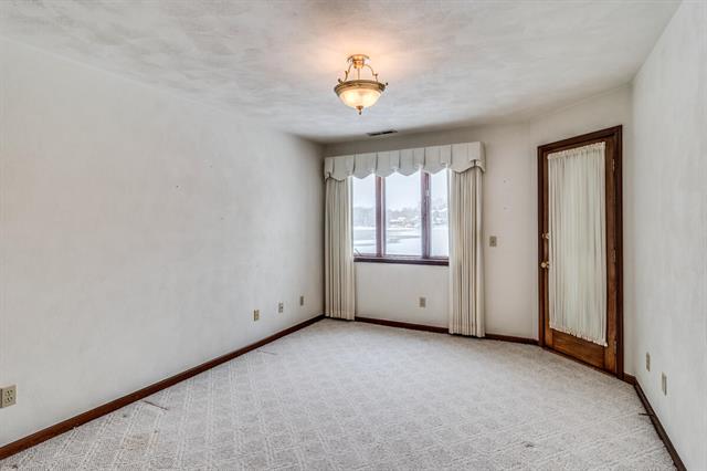 Builiding view ten for 355 Columbia, Battle Creek, MI. 49015