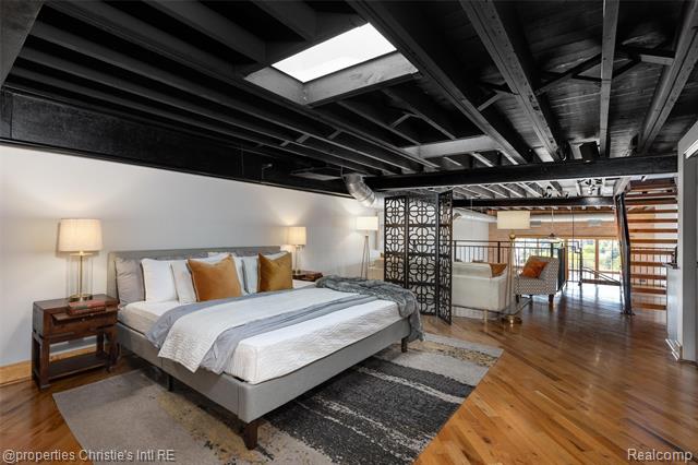 Builiding view thirty for 2003 Brooklyn, Detroit, MI. 48226