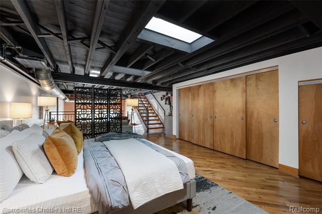 Builiding view twenty nine for 2003 Brooklyn, Detroit, MI. 48226