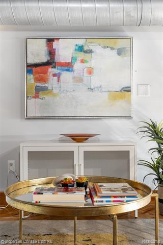 Builiding view twenty seven for 2003 Brooklyn, Detroit, MI. 48226