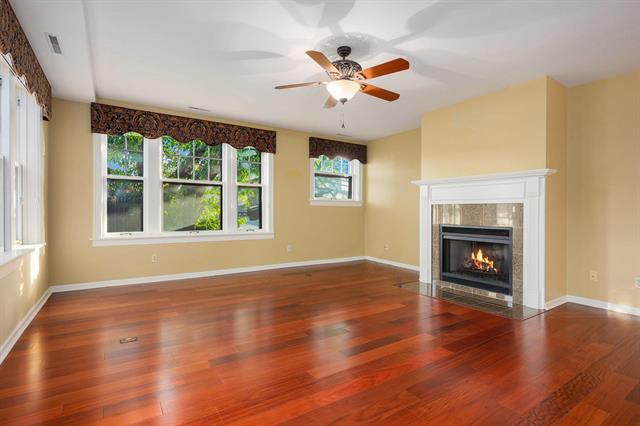 Builiding view eight for 471 South, Kalamazoo, MI. 49007