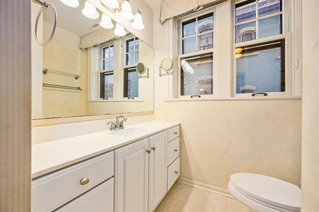 Builiding view twenty three for 471 South, Kalamazoo, MI. 49007