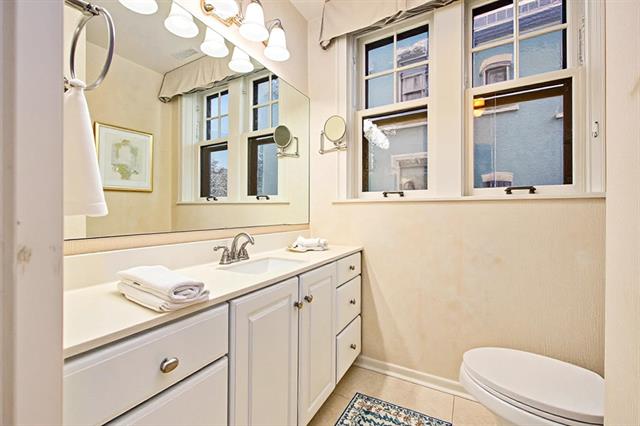 Builiding view twenty two for 471 South, Kalamazoo, MI. 49007