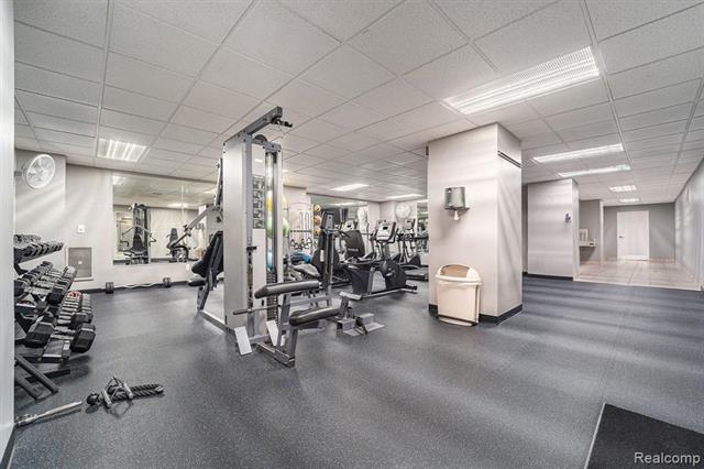 Builiding view eight for 15 Kirby, Detroit, MI. 48202