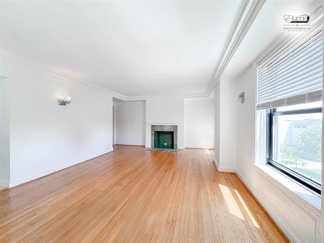 Builiding view eighteen for 15 Kirby, Detroit, MI. 48202