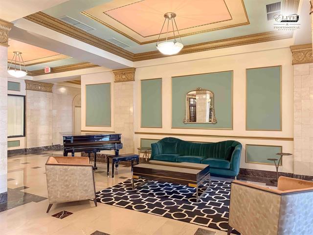 Builiding view five for 15 Kirby, Detroit, MI. 48202