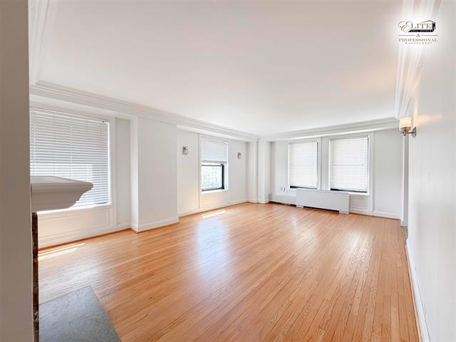 Builiding view sixteen for 15 Kirby, Detroit, MI. 48202