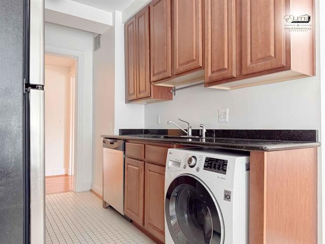 Builiding view twenty two for 15 Kirby, Detroit, MI. 48202