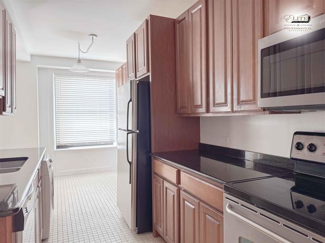 Builiding view twenty for 15 Kirby, Detroit, MI. 48202