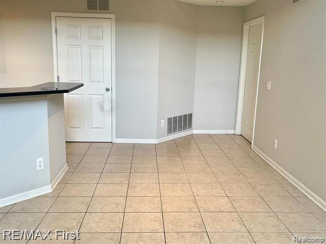 Builiding view seven for 8425 Towne Center Circle South, Warren, MI. 48093