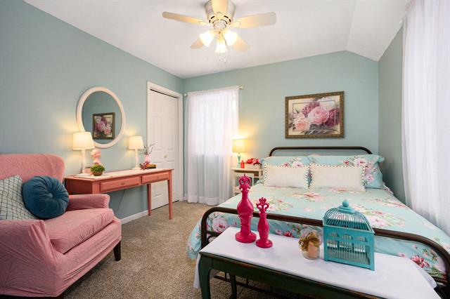 Builiding view seventeen for 2631 Halbert, Battle Creek, MI. 49017