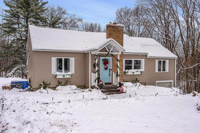 Builiding view two for 2631 Halbert, Battle Creek, MI. 49017