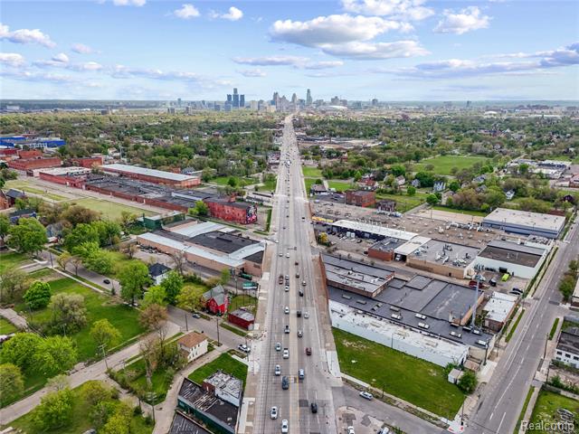 Builiding view fifty one for 1066 Grand, Detroit, MI. 48207