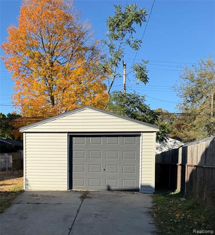 Builiding view sixteen for 1420 S Campbell, Royal Oak, MI. 48067