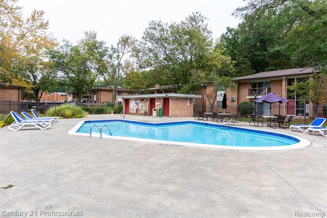 Builiding view twenty five for 1233 Island, Ann Arbor, MI. 48105