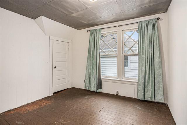 Builiding view nine for 609 Sturgis, Sturgis, MI. 49091