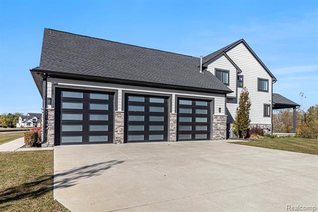 Builiding view thirty three for 14270 Wright, Linden, MI. 48451