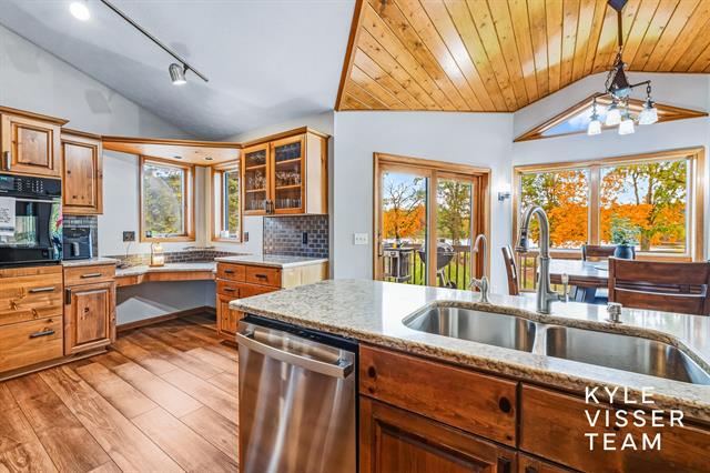 Builiding view fifteen for 2420 Hylane, Grand Rapids, MI. 49505