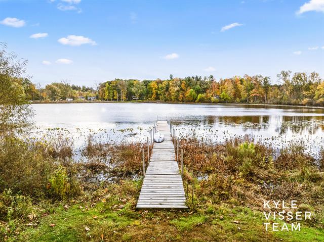 Builiding view fifty three for 2420 Hylane, Grand Rapids, MI. 49505