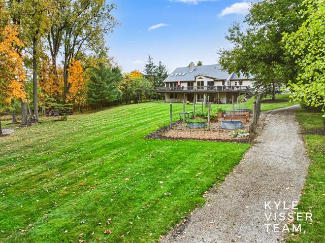 Builiding view fifty for 2420 Hylane, Grand Rapids, MI. 49505