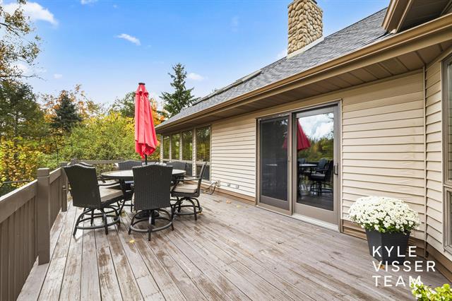 Builiding view forty five for 2420 Hylane, Grand Rapids, MI. 49505