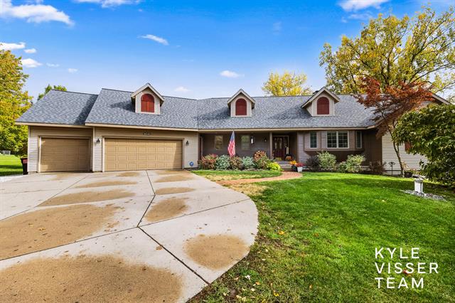 Builiding view one for 2420 Hylane, Grand Rapids, MI. 49505